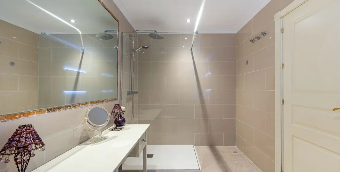 Продажа апартаментов на среднем этаже в El Paraiso 17