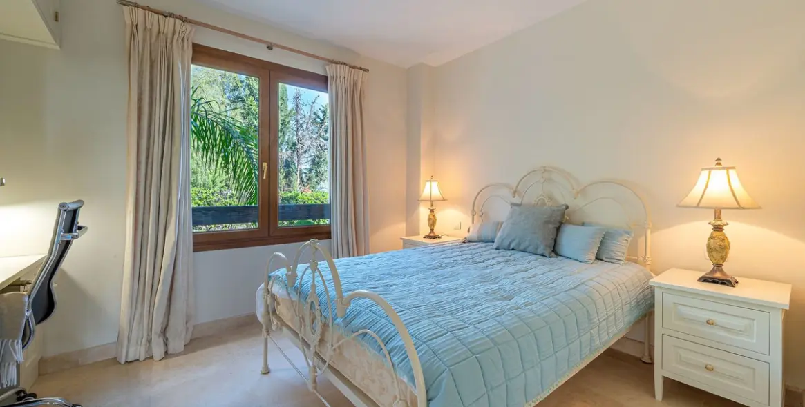 Продажа апартаментов на среднем этаже в El Paraiso 19