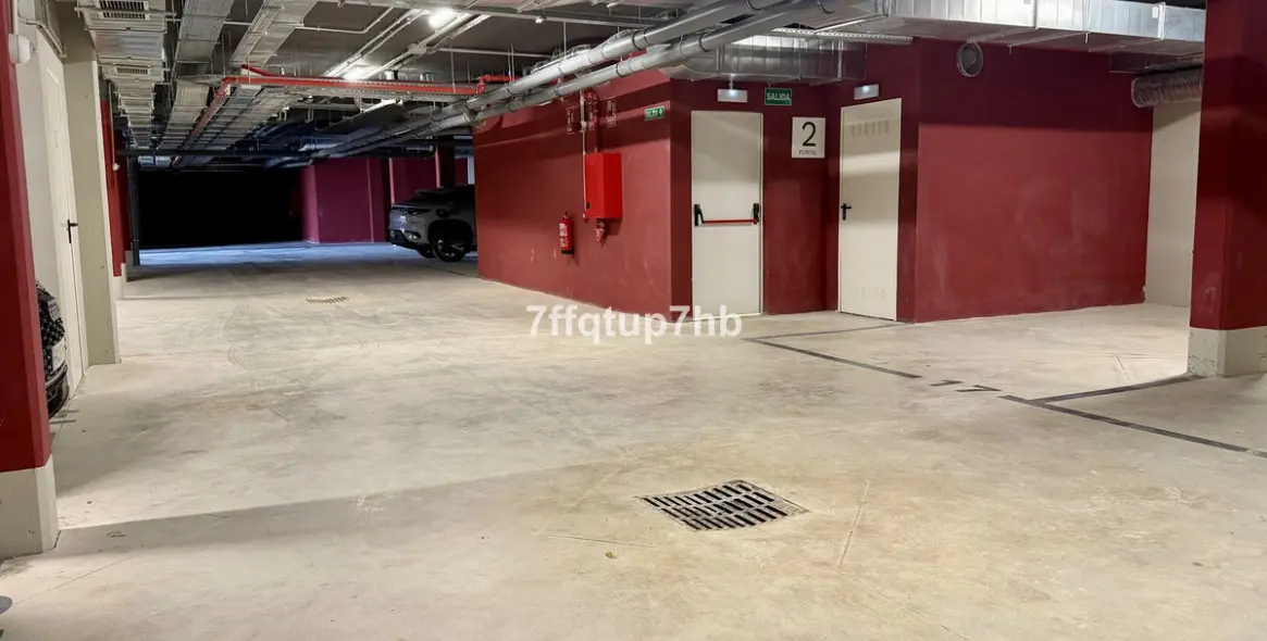 Sale of middle floor apartment in Estepona 17