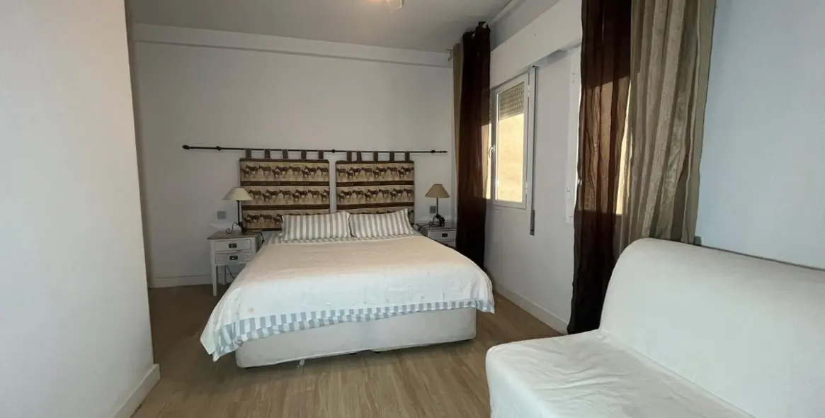 Продажа апартаментов на среднем этаже в Estepona 8