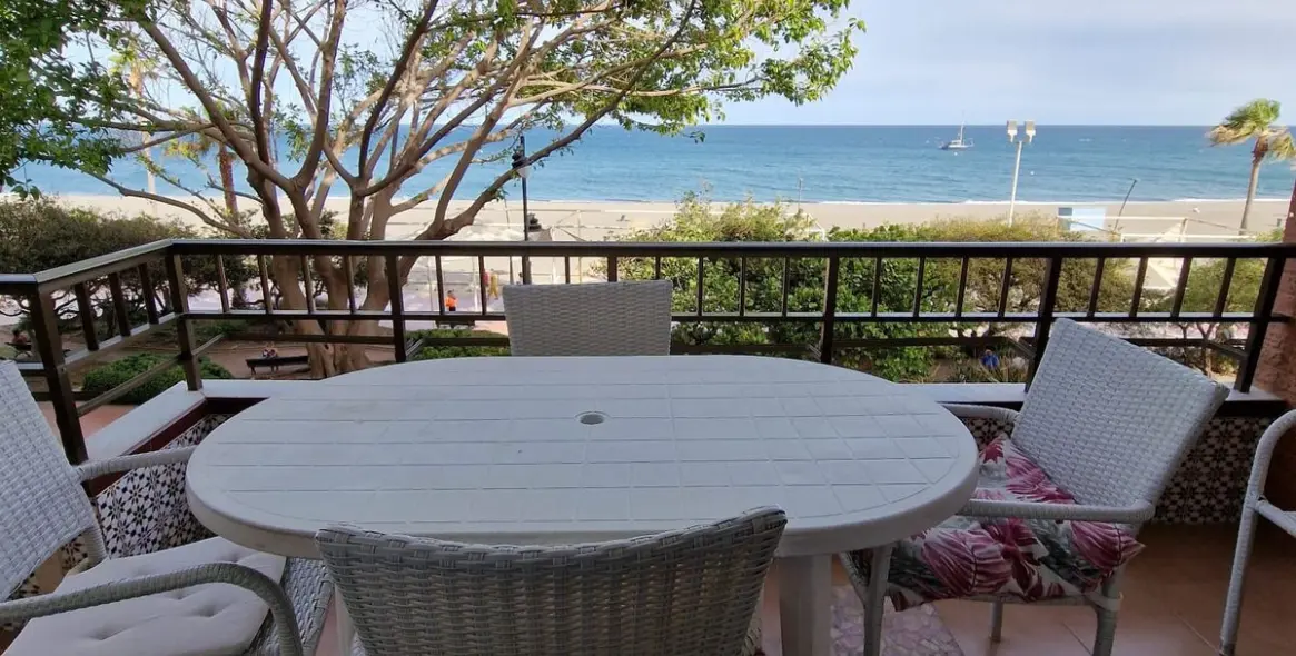 Продажа апартаментов на среднем этаже в Estepona 17