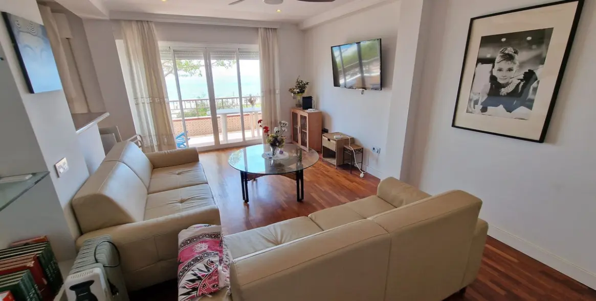 Продажа апартаментов на среднем этаже в Estepona 32