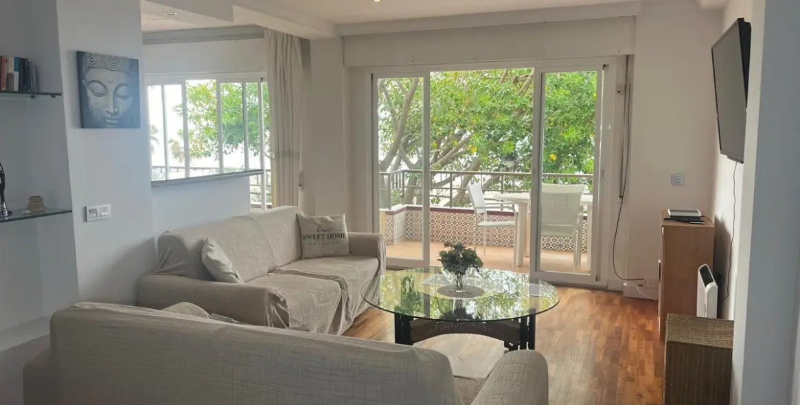 Продажа апартаментов на среднем этаже в Estepona 36