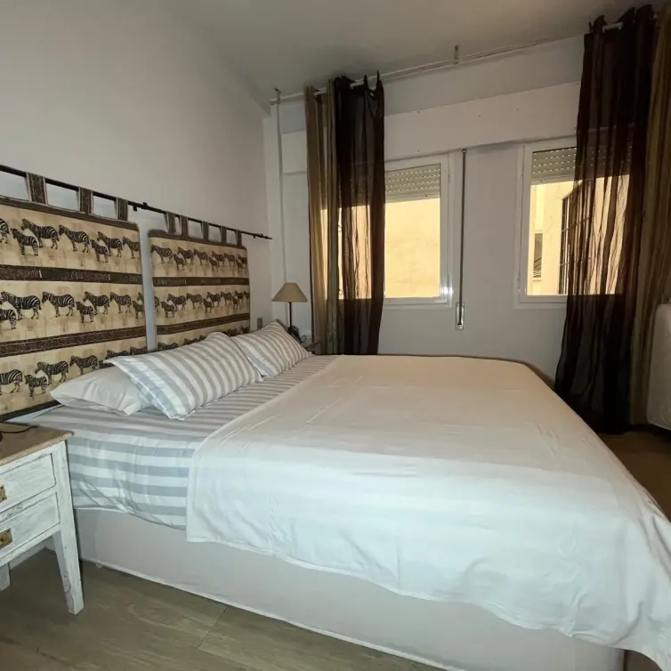 Sale of middle floor apartment in Estepona