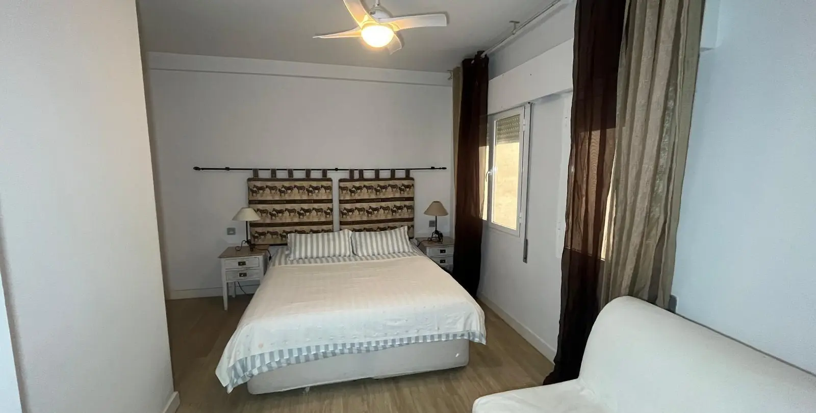 Sale of middle floor apartment in Estepona 11