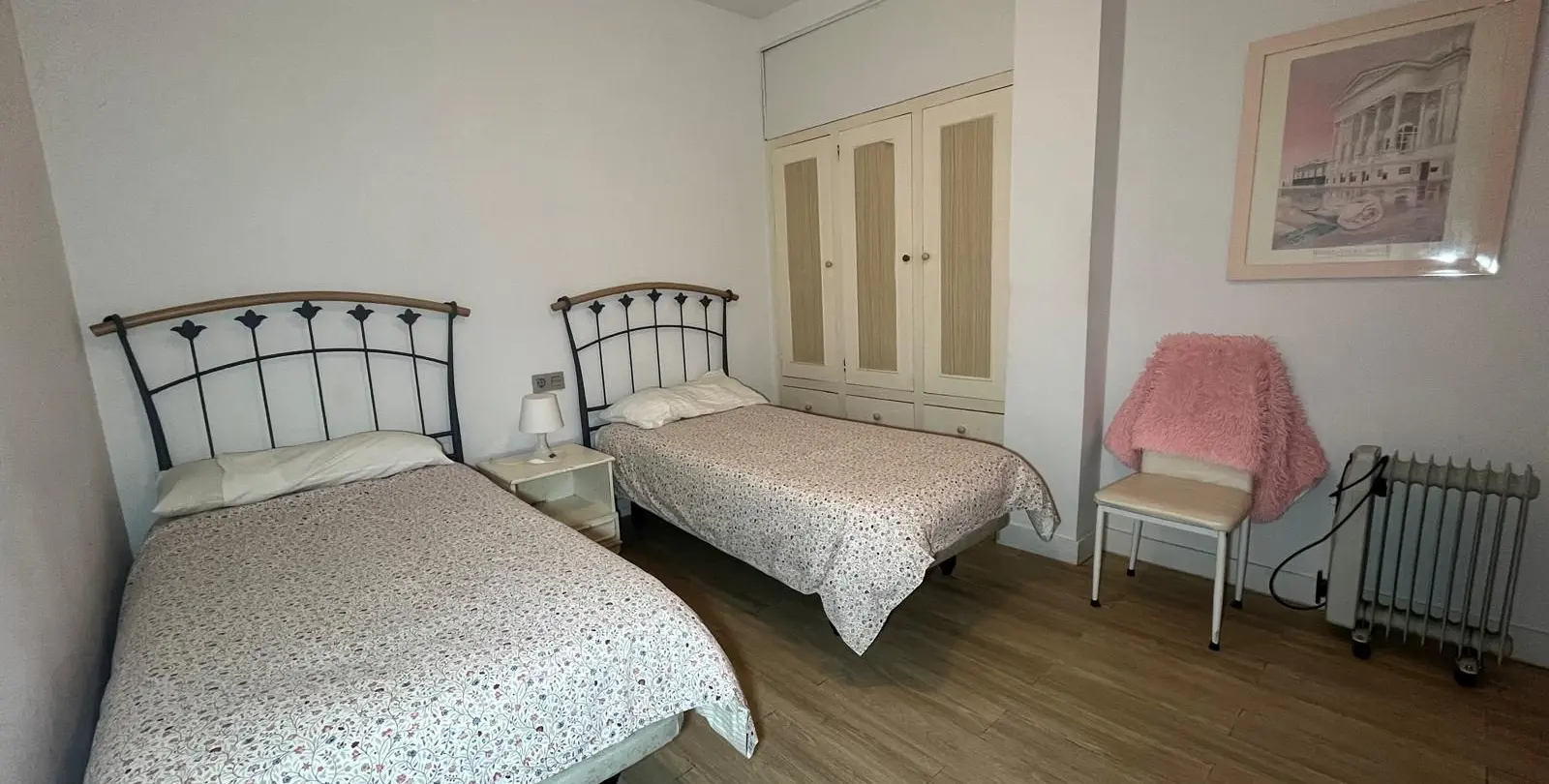 Sale of middle floor apartment in Estepona 26