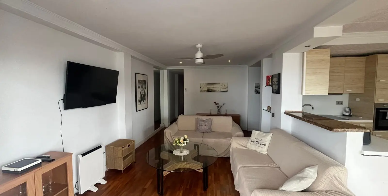 Sale of middle floor apartment in Estepona 39