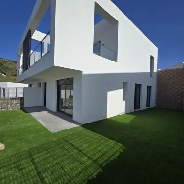 Продажа дома на две семьи в Riviera del Sol