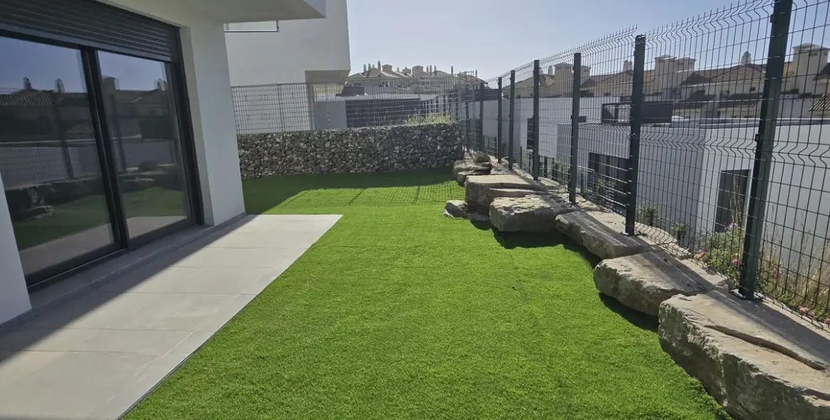 Продажа дома на две семьи в Riviera del Sol 5