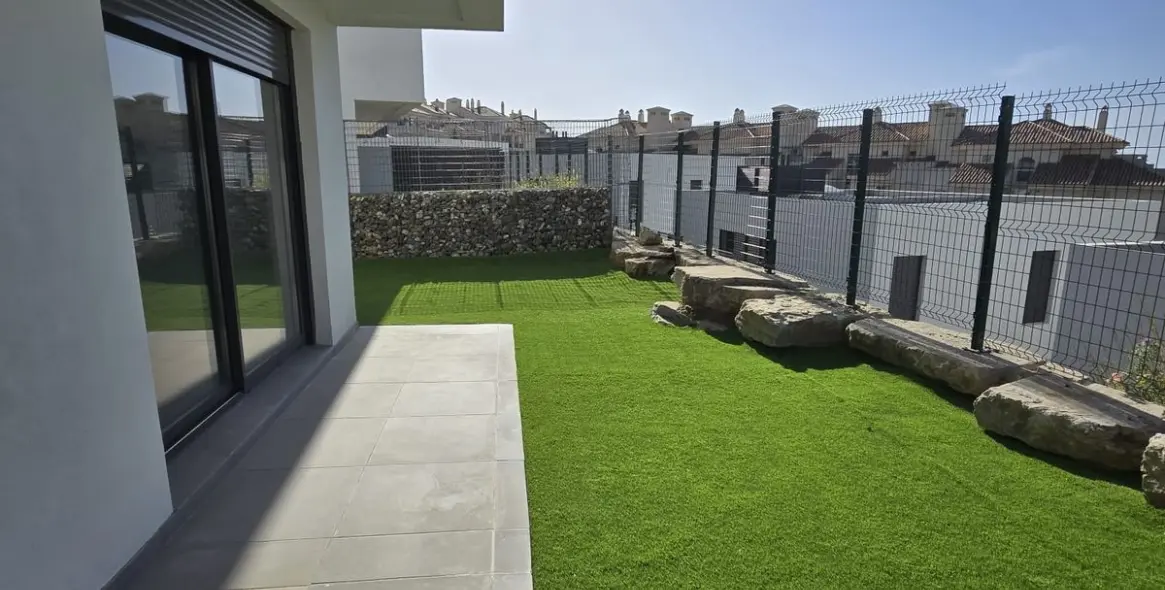 Продажа дома на две семьи в Riviera del Sol 6