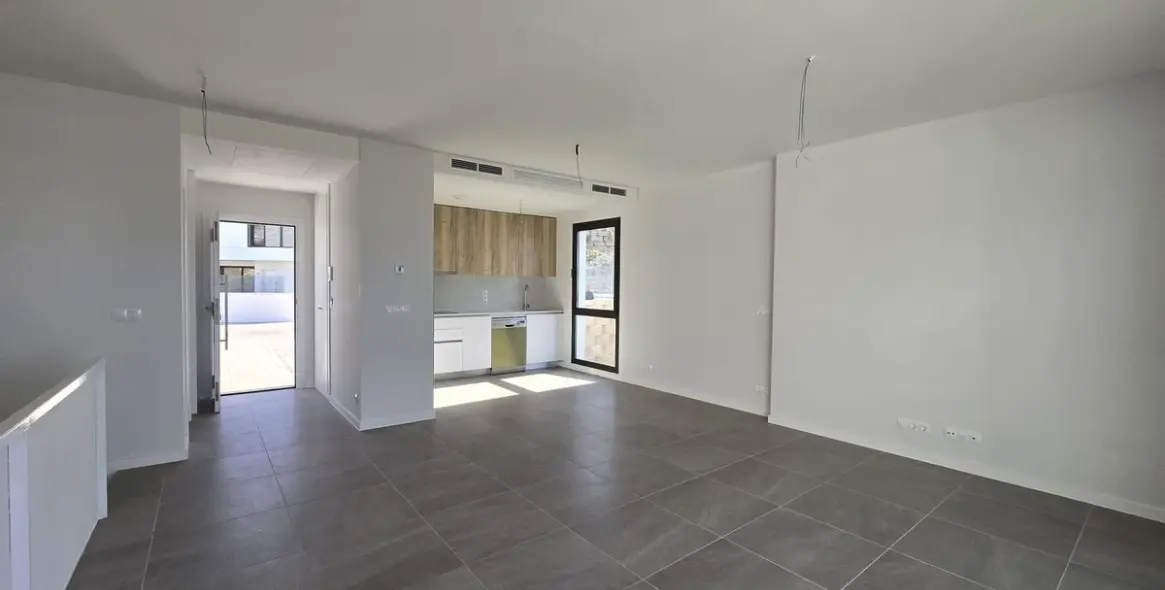 Продажа дома на две семьи в Riviera del Sol 10