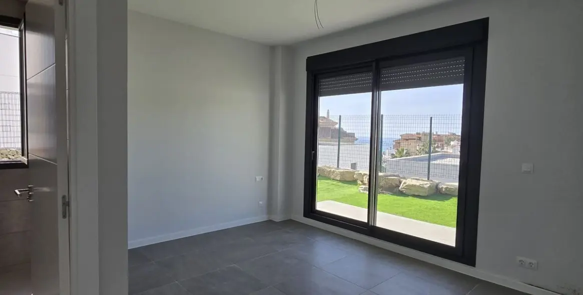 Продажа дома на две семьи в Riviera del Sol 18