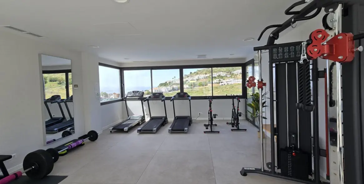 Sale of semi-detached house in Riviera del Sol 33
