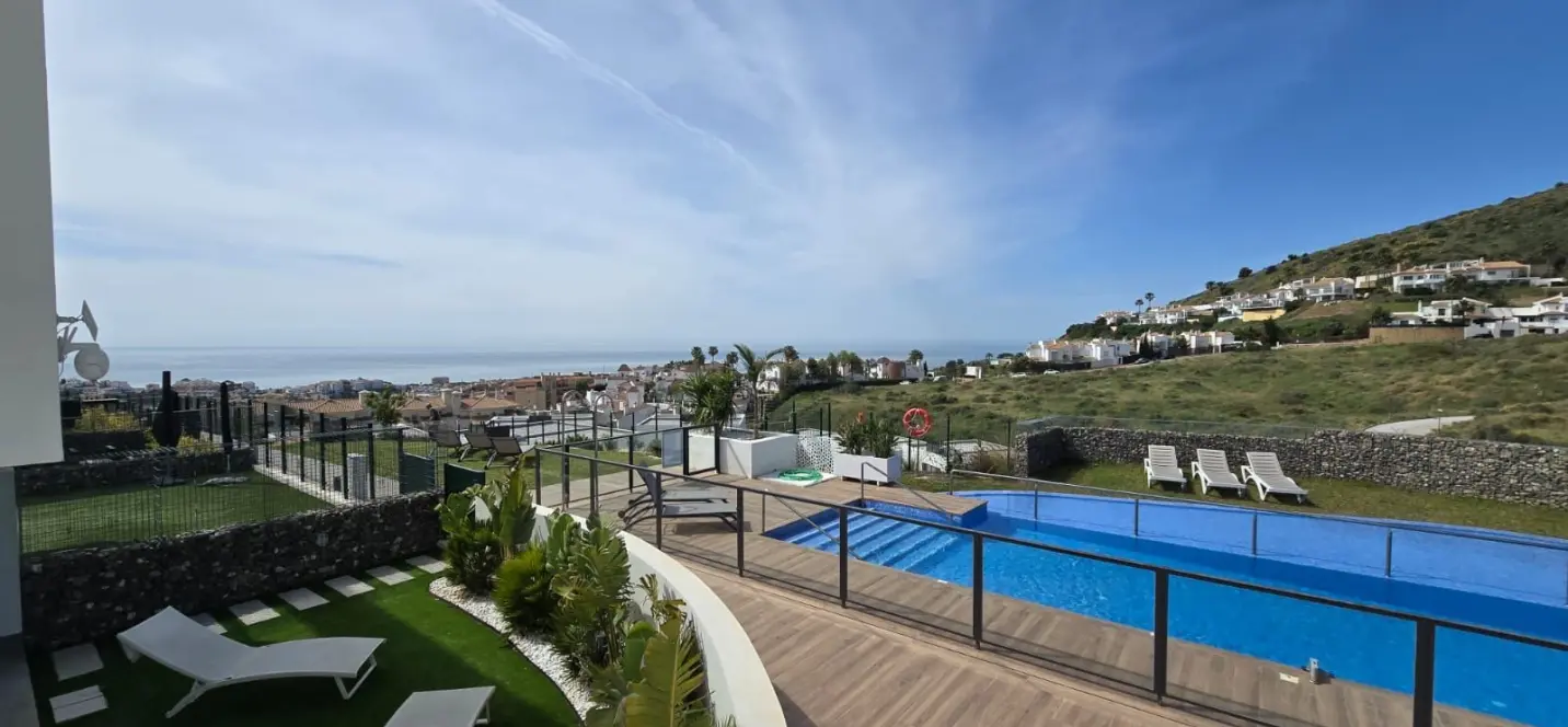 Venta de casa pareada en Riviera del Sol 0