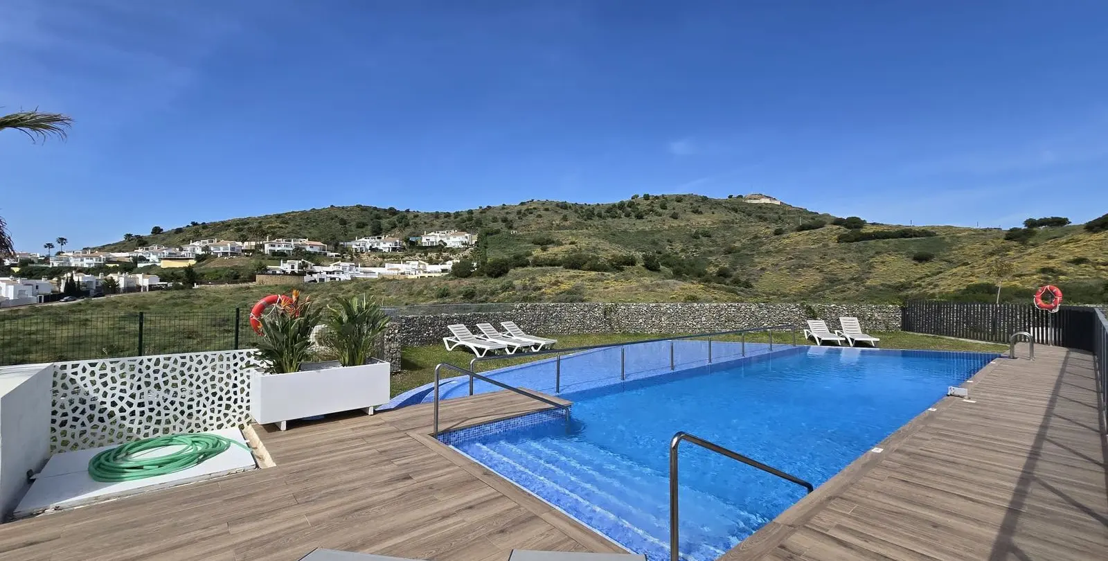 Sale of semi-detached house in Riviera del Sol 2