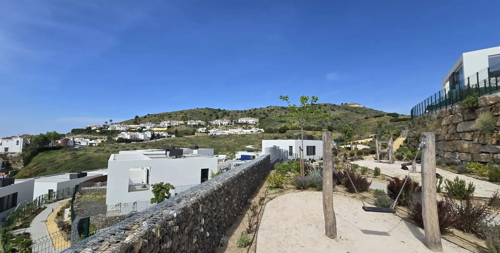 Sale of semi-detached house in Riviera del Sol 31