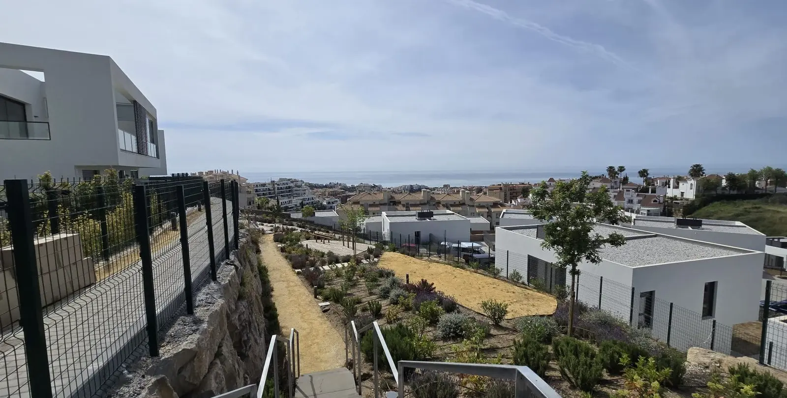 Sale of semi-detached house in Riviera del Sol 35