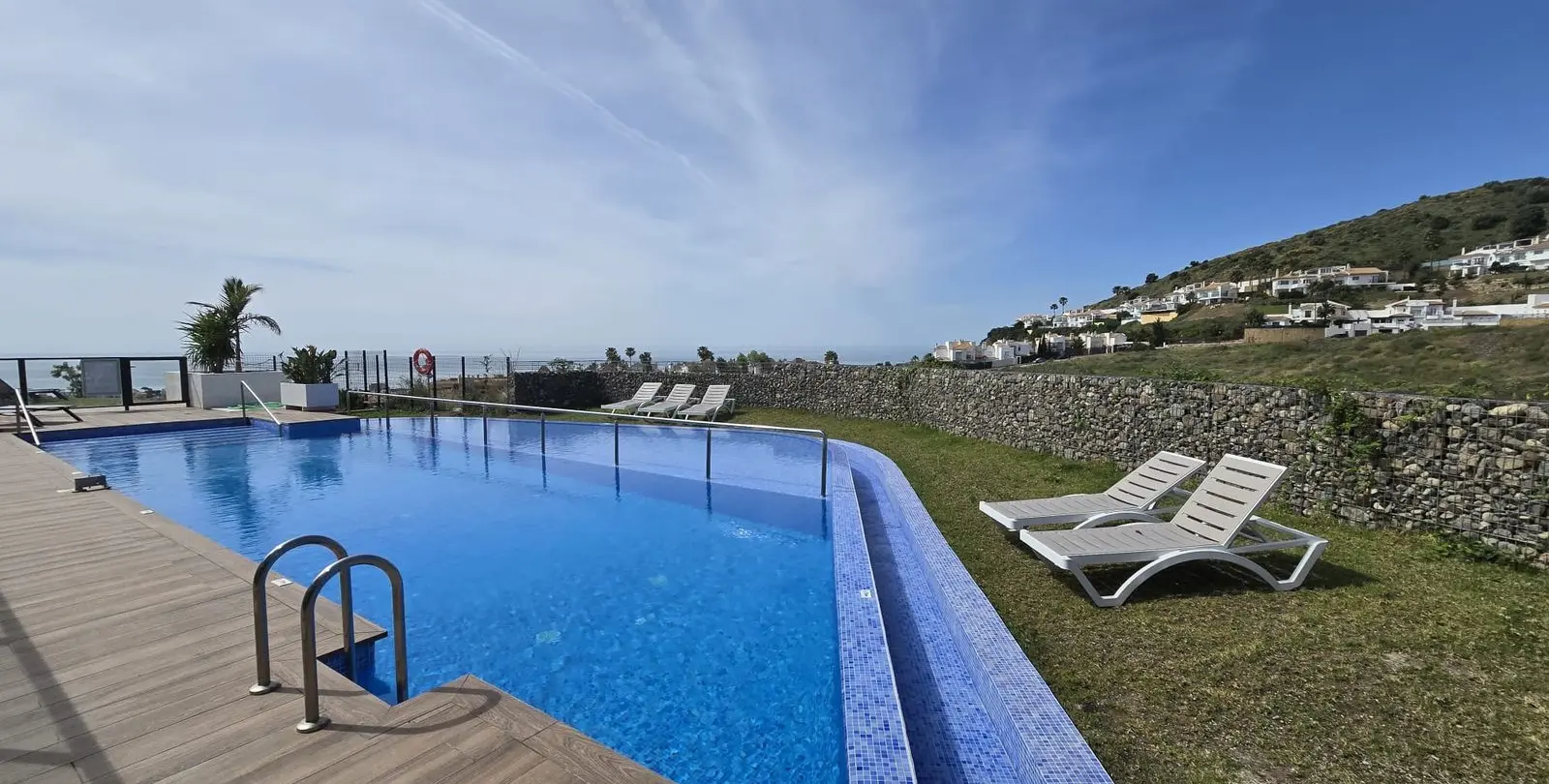 Sale of semi-detached house in Riviera del Sol 37