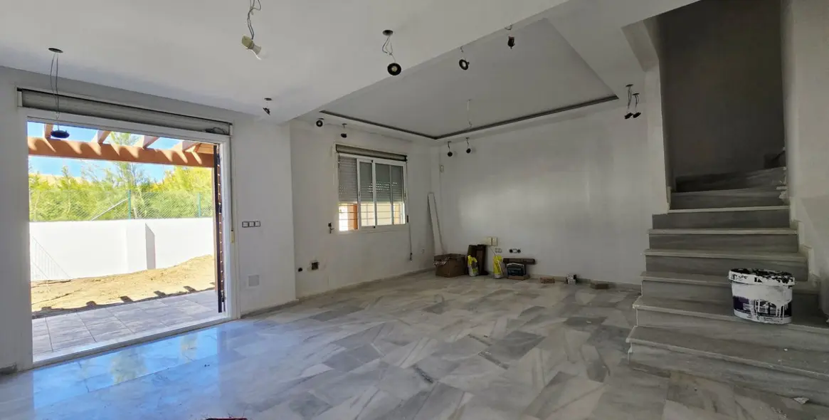 Venta de adosado en Calahonda 17