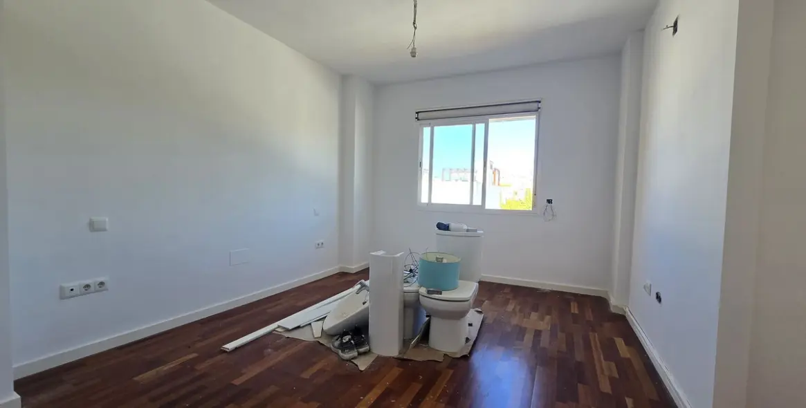 Venta de adosado en Calahonda 23