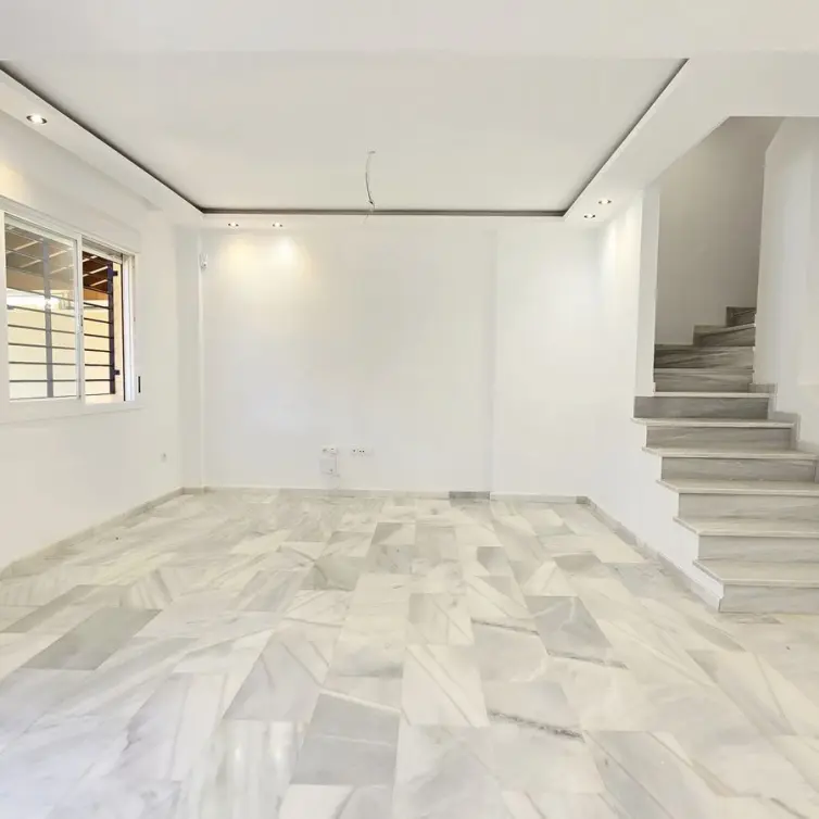 Sale of townhouse in Calahonda