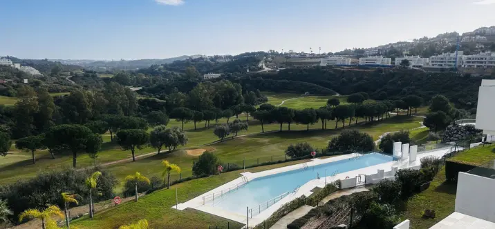 Продажа двухуровневого пентхауса в Mijas Golf 0
