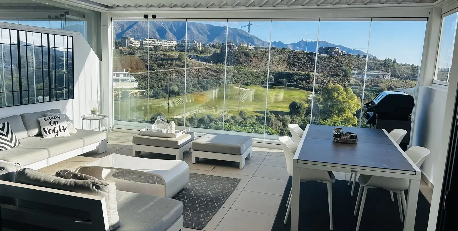 Sale of penthouse duplex in Mijas Golf 4