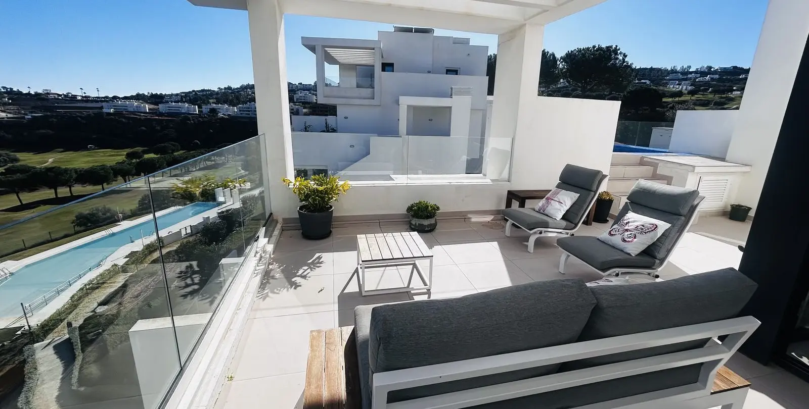 Sale of penthouse duplex in Mijas Golf 10