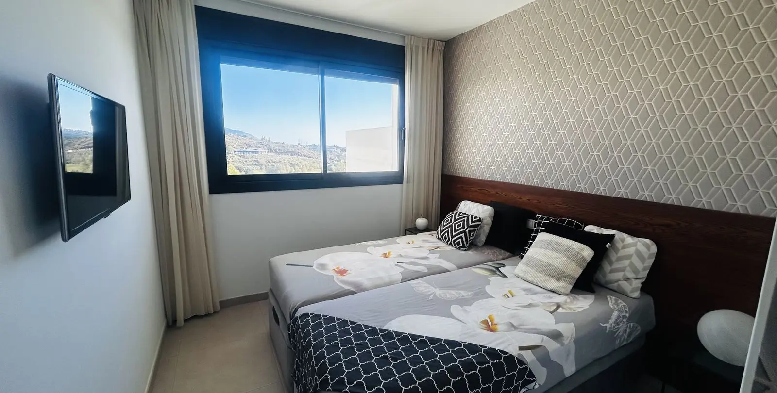 Sale of penthouse duplex in Mijas Golf 15