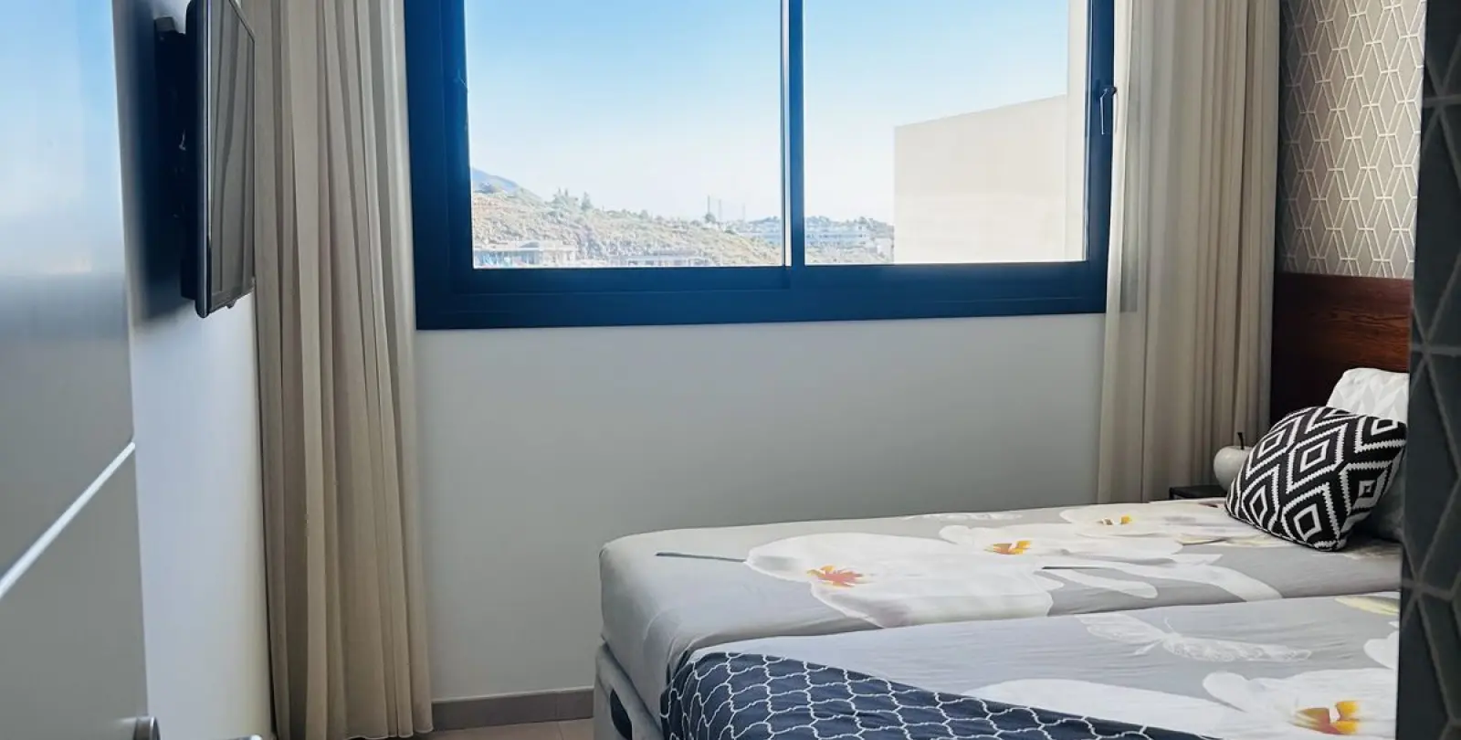 Sale of penthouse duplex in Mijas Golf 18