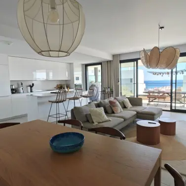 Venta de apartamento en planta media en Estepona
