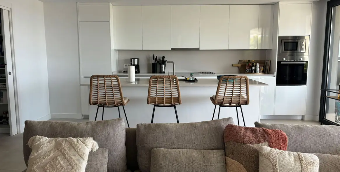 Продажа апартаментов на среднем этаже в Estepona 29