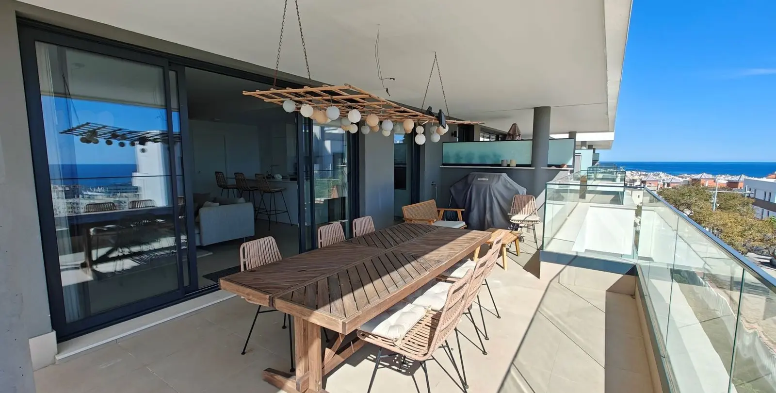 Sale of middle floor apartment in Estepona 4