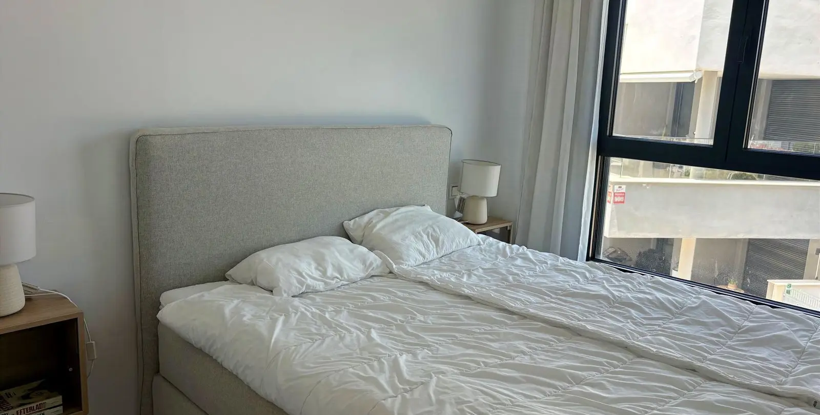 Sale of middle floor apartment in Estepona 18