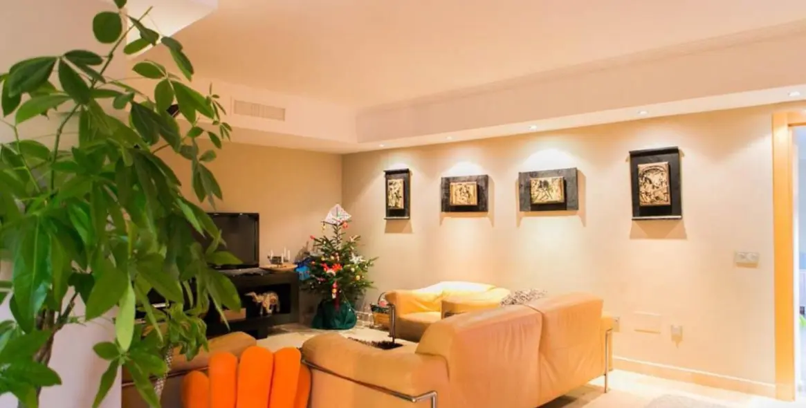 Продажа апартаментов на среднем этаже в Benahavís 9