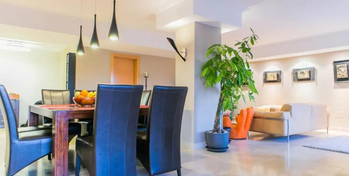 Продажа апартаментов на среднем этаже в Benahavís 11