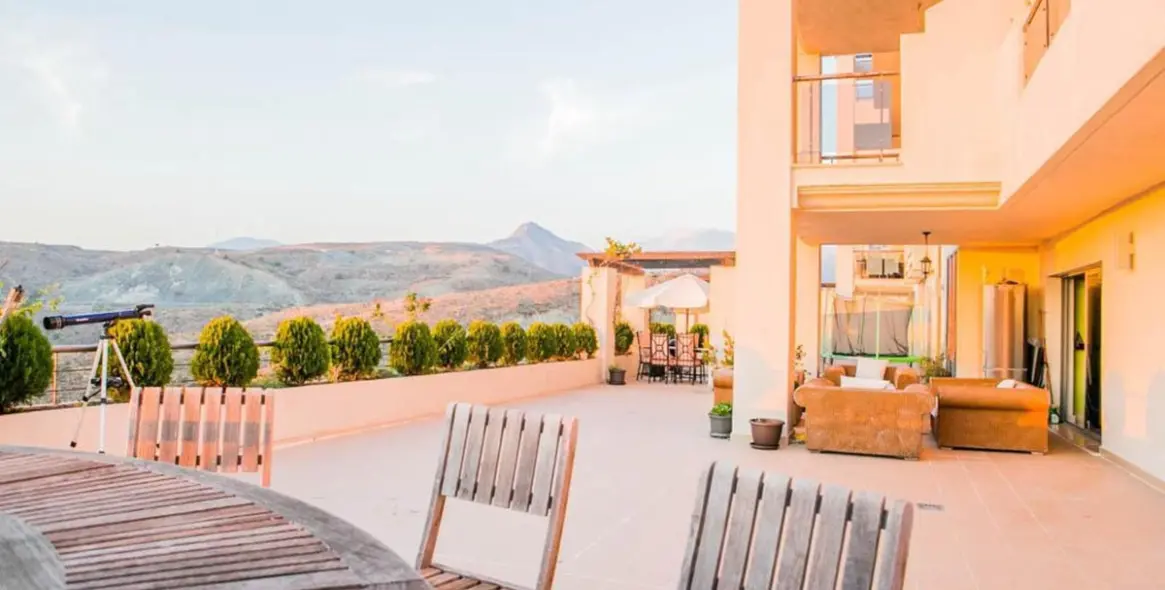 Продажа апартаментов на среднем этаже в Benahavís 14