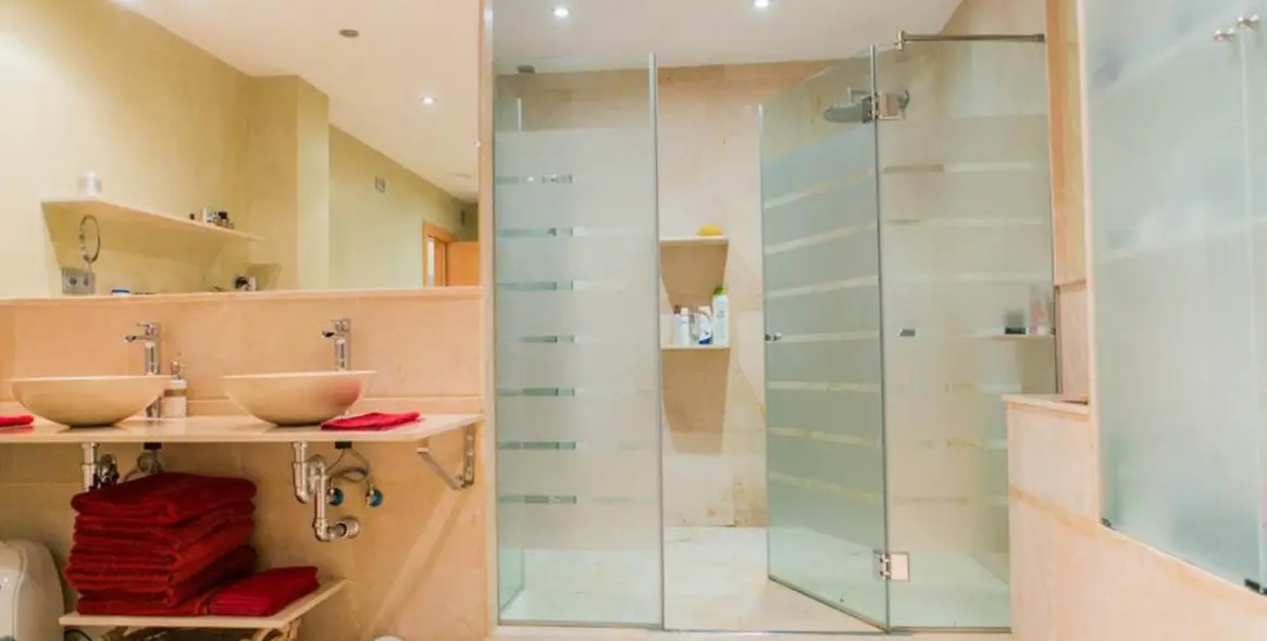 Продажа апартаментов на среднем этаже в Benahavís 21