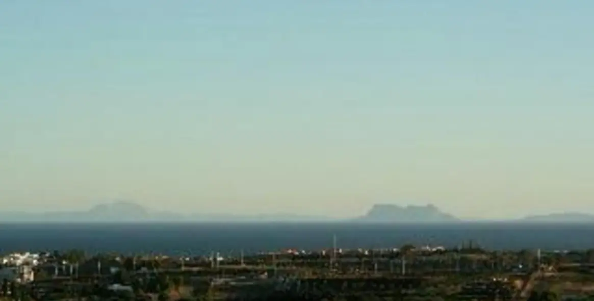 Продажа апартаментов на среднем этаже в Benahavís 27