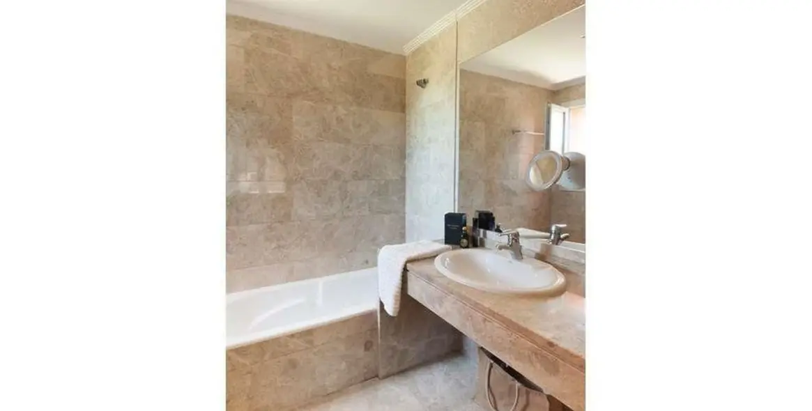 Venta de adosado en Santa Clara 19