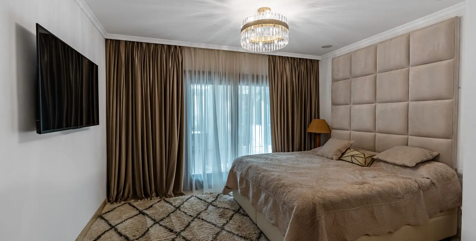Sale of ground floor apartment in The Golden Mile 14