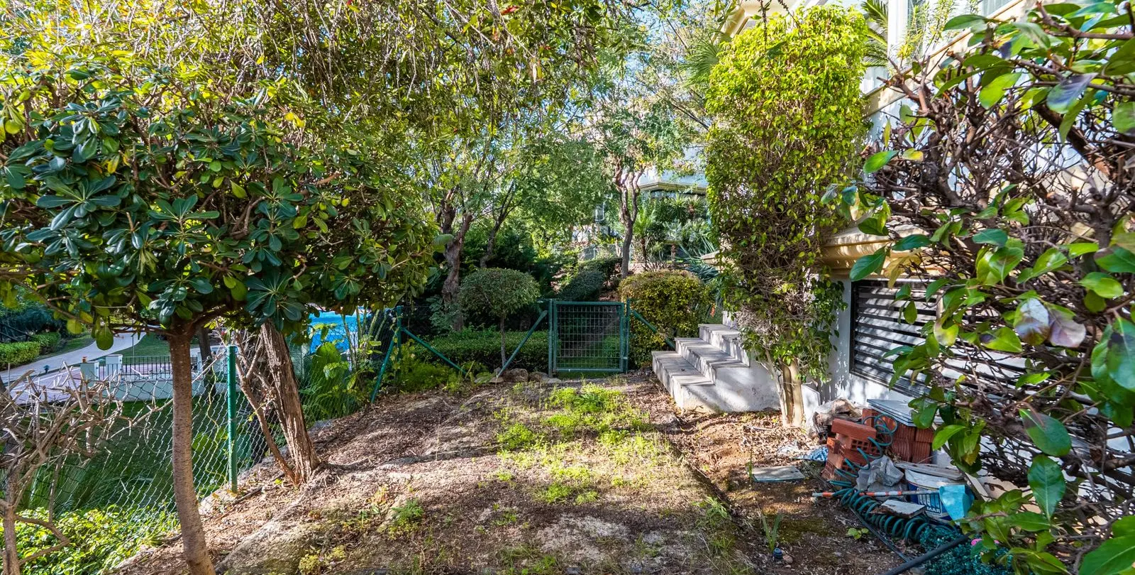 Sale of ground floor apartment in The Golden Mile 22