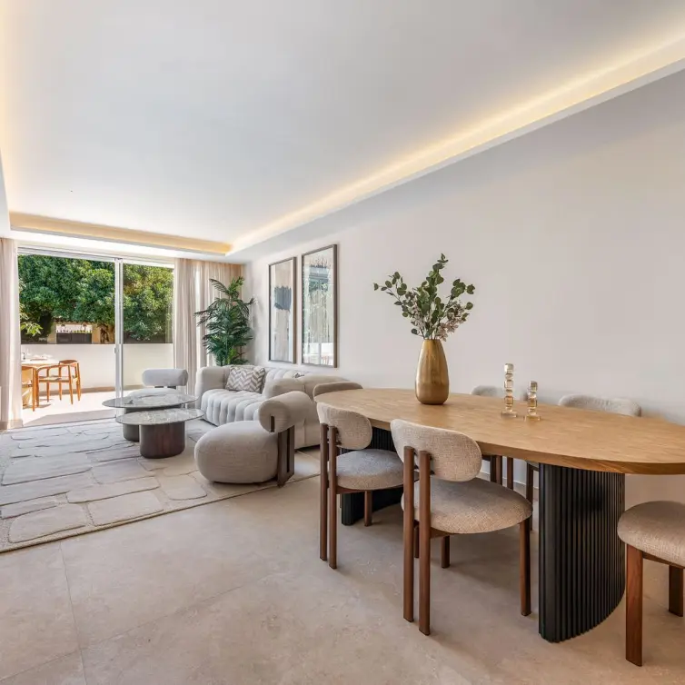 Sale of ground floor apartment in Nueva Andalucía