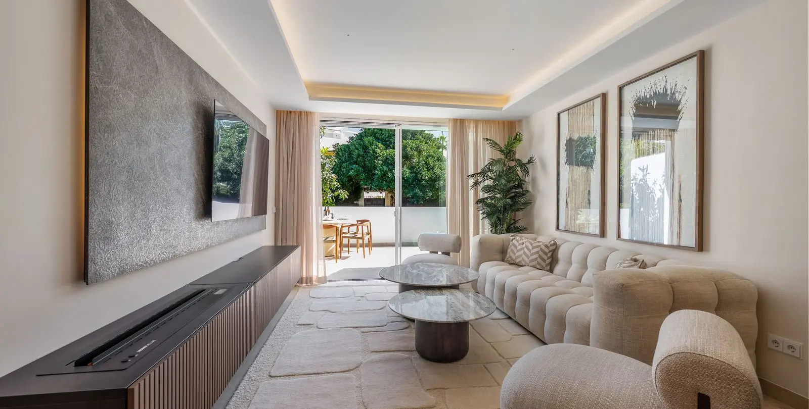 Sale of ground floor apartment in Nueva Andalucía 5