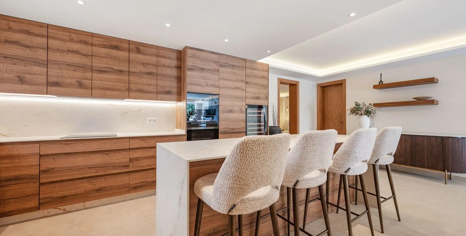 Sale of ground floor apartment in Nueva Andalucía 7