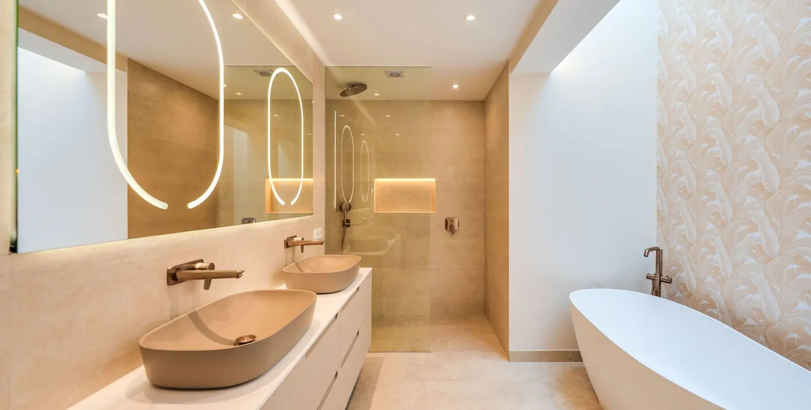 Sale of ground floor apartment in Nueva Andalucía 13