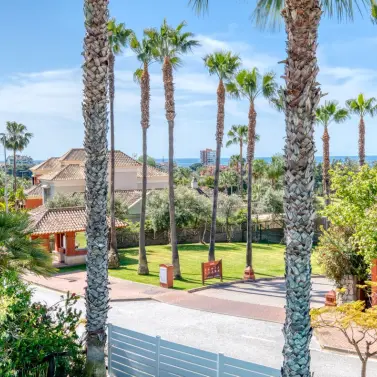 Продажа дома на две семьи в Santa Clara