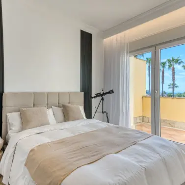 Продажа дома на две семьи в Santa Clara