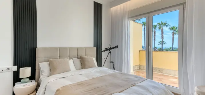 Продажа дома на две семьи в Santa Clara 3