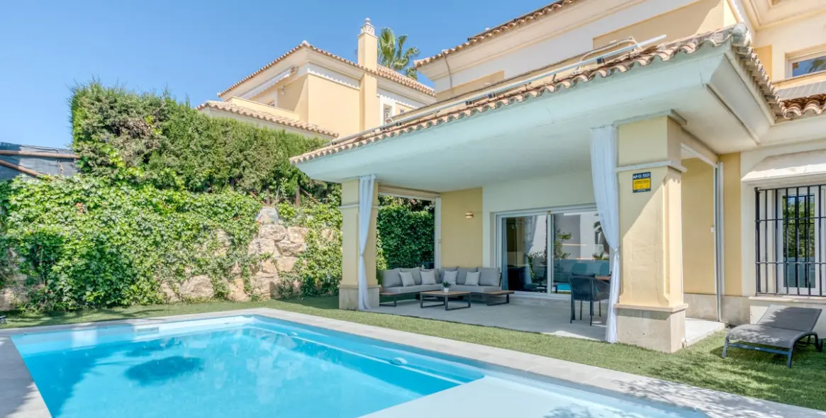 Sale of semi-detached house in Santa Clara 28